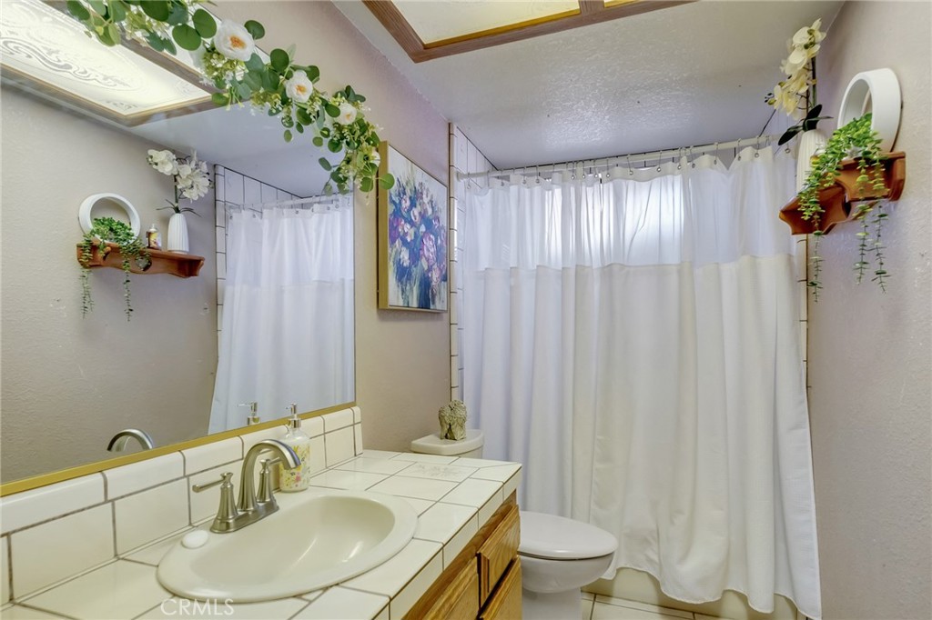 14861 Riverside Property Photo 21