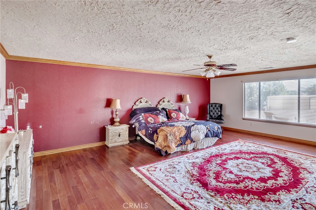 14861 Riverside Property Photo 25