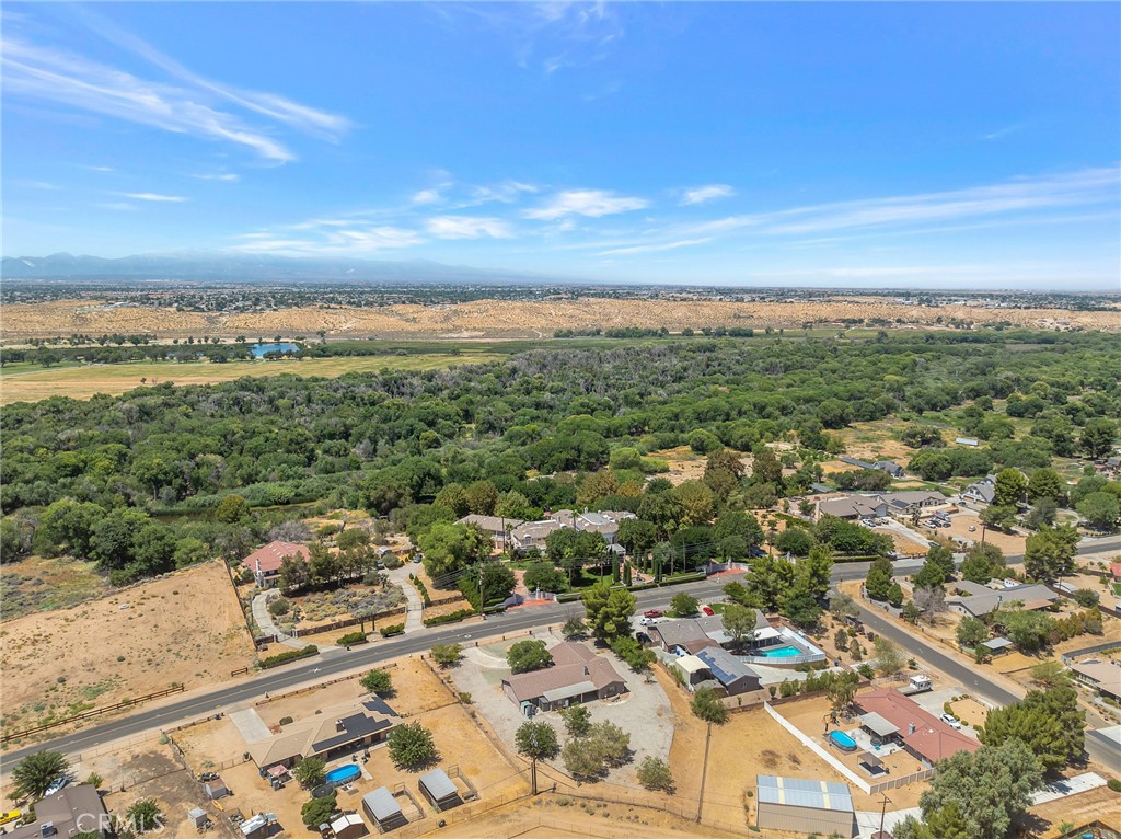 14861 Riverside Property Photo 33