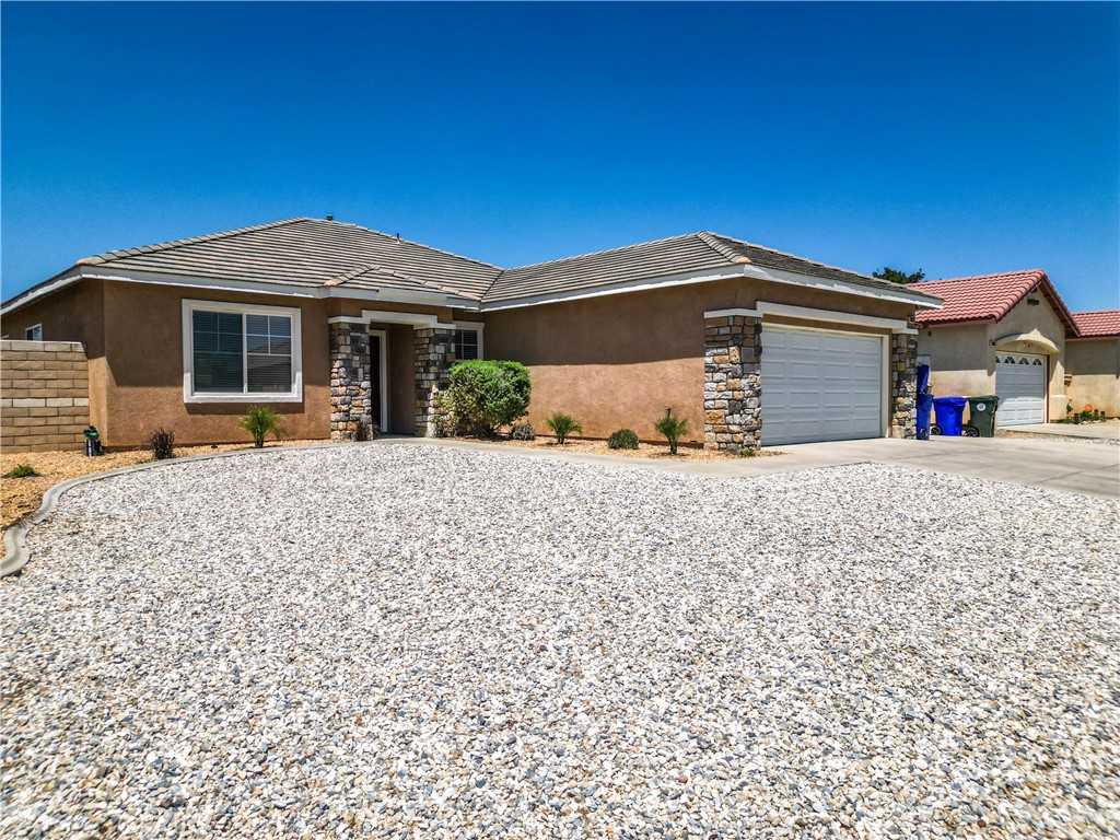 13822 Dodie Property Photo 5