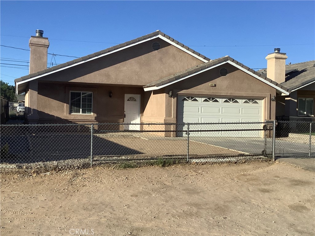 16493 Live Oak Property Photo 1