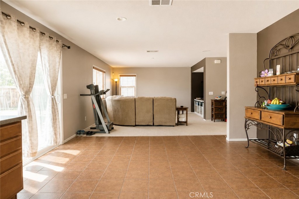 12395 Griffin Property Photo 6