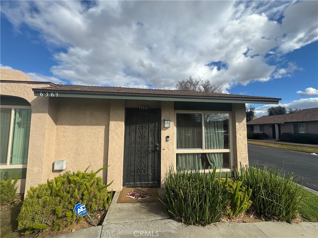 6389 Del Mar Way Property Photo 1