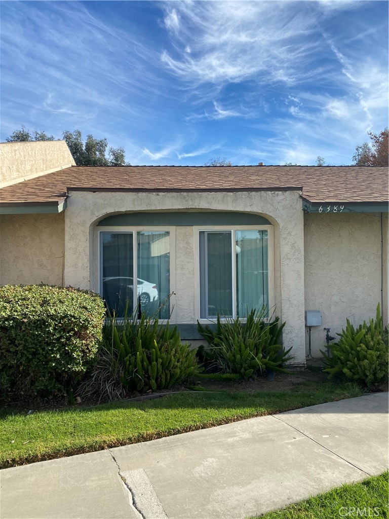 6389 Del Mar Way Property Photo 3
