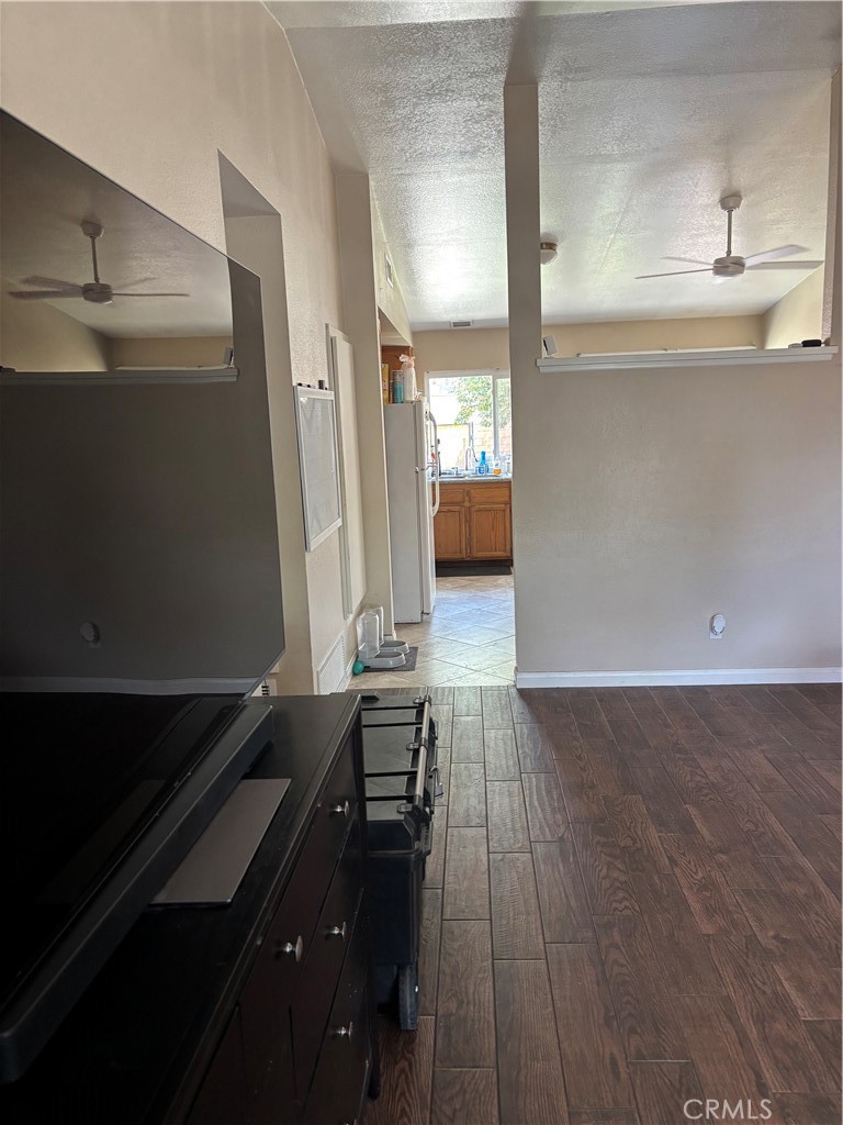 6389 Del Mar Way Property Photo 17