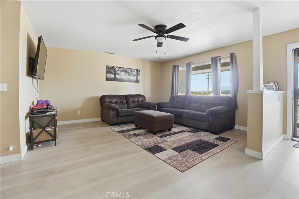 10911 Caribou Avenue Property Photo 7
