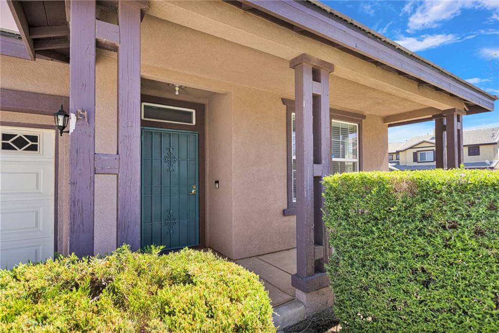 12388 Falena Property Photo 4