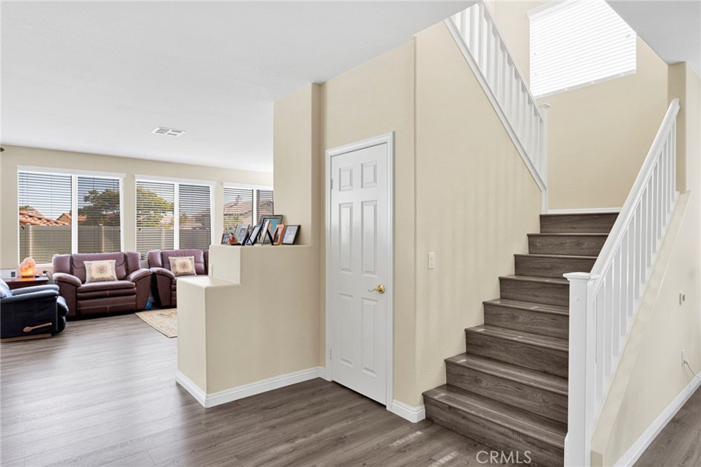 12388 Falena Property Photo 9