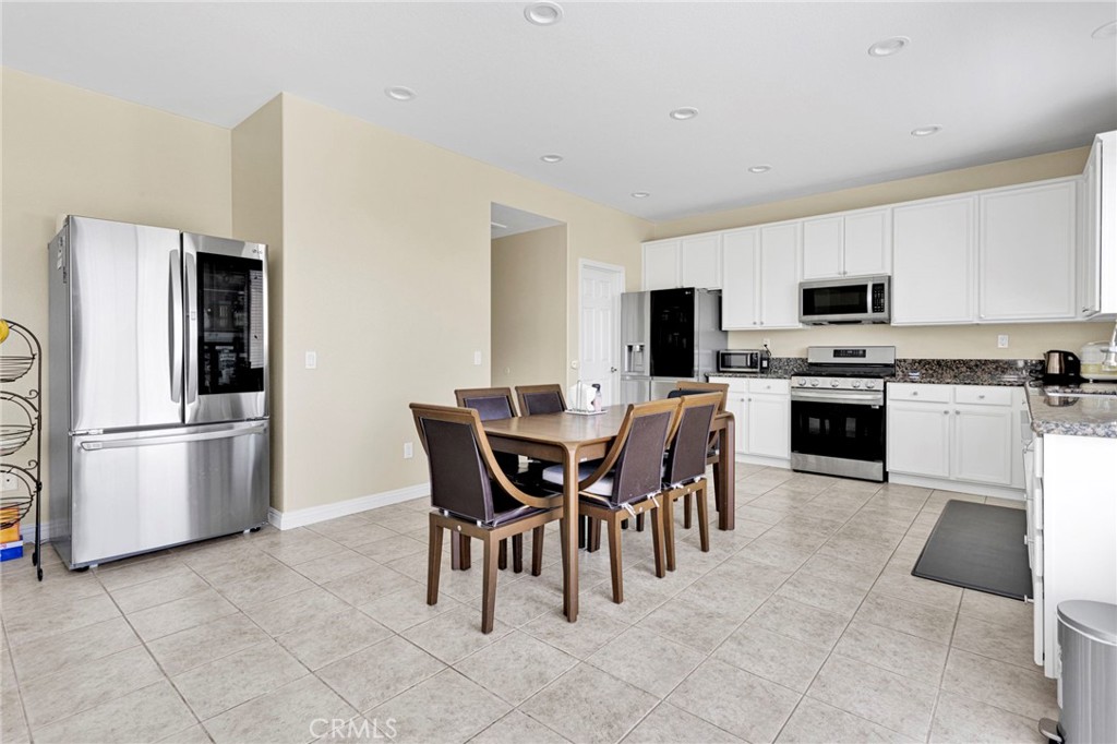 12388 Falena Property Photo 13