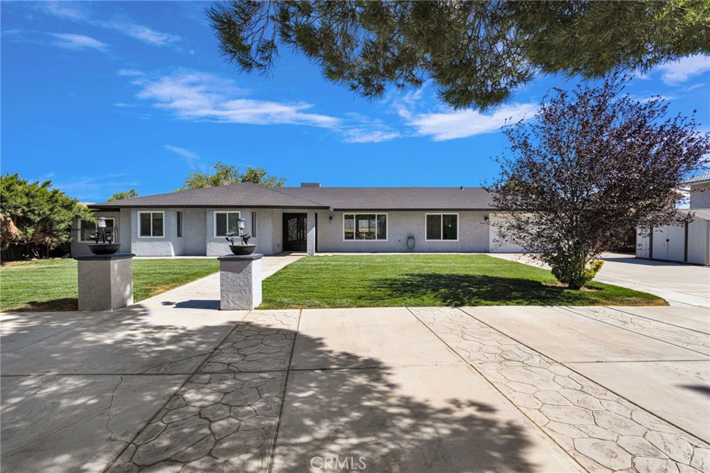 18287 Ranchero Road Property Photo 3