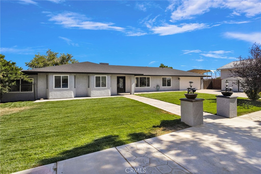 18287 Ranchero Road Property Photo 4