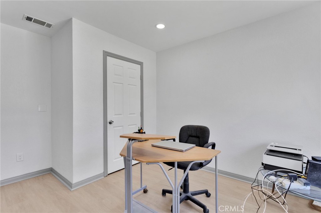 18287 Ranchero Road Property Photo 38