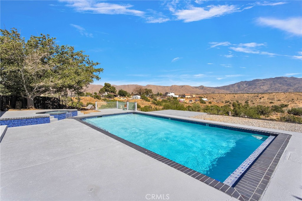 18287 Ranchero Road Property Photo 48