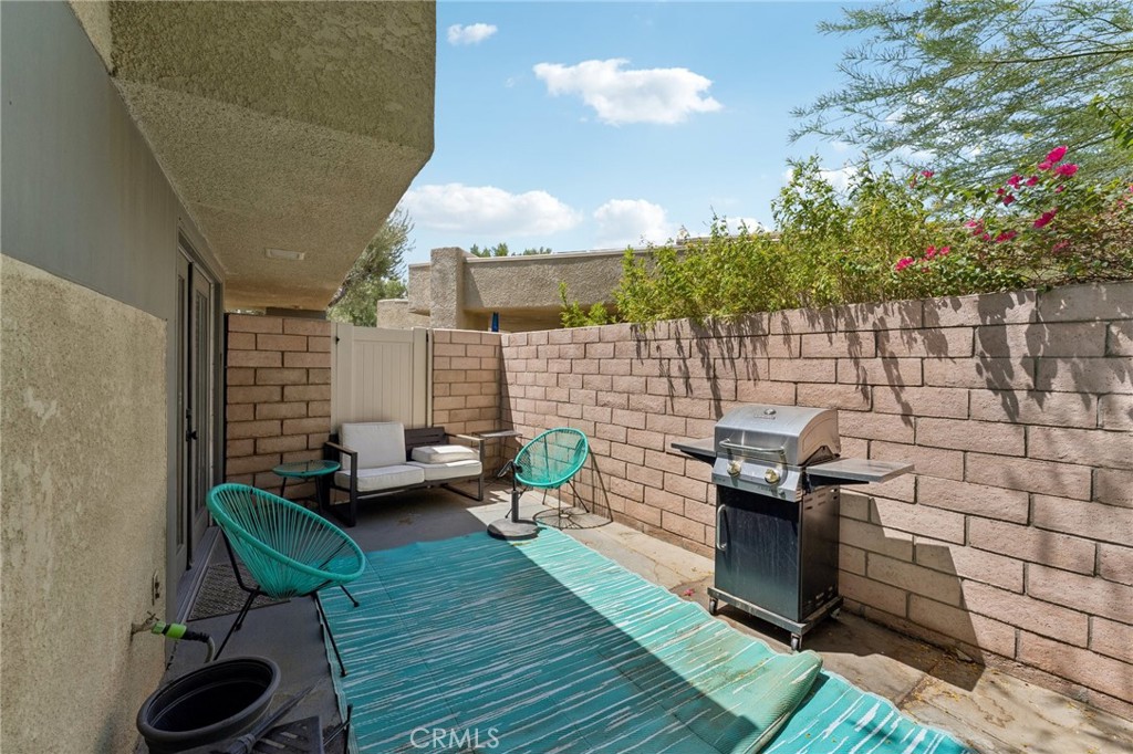 1462 Sunflower Circle N Property Photo 21