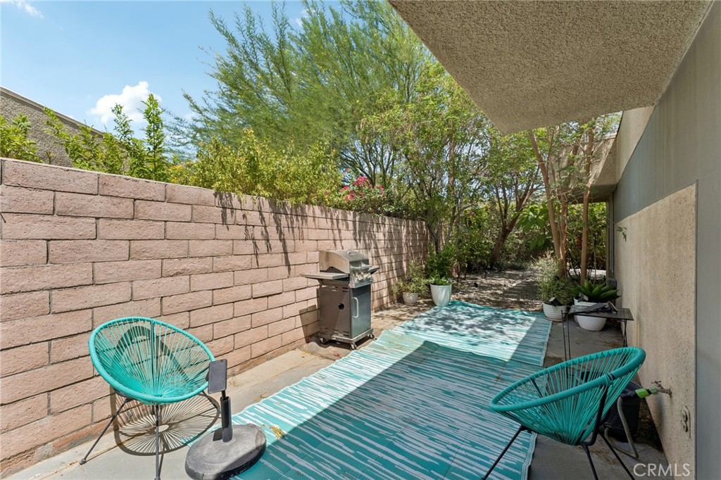 1462 Sunflower Circle N Property Photo 22