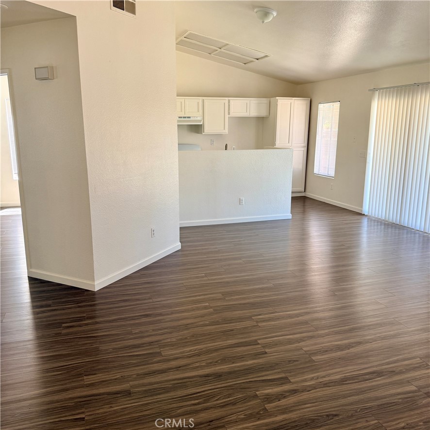 11017 Desert Rose Property Photo 8