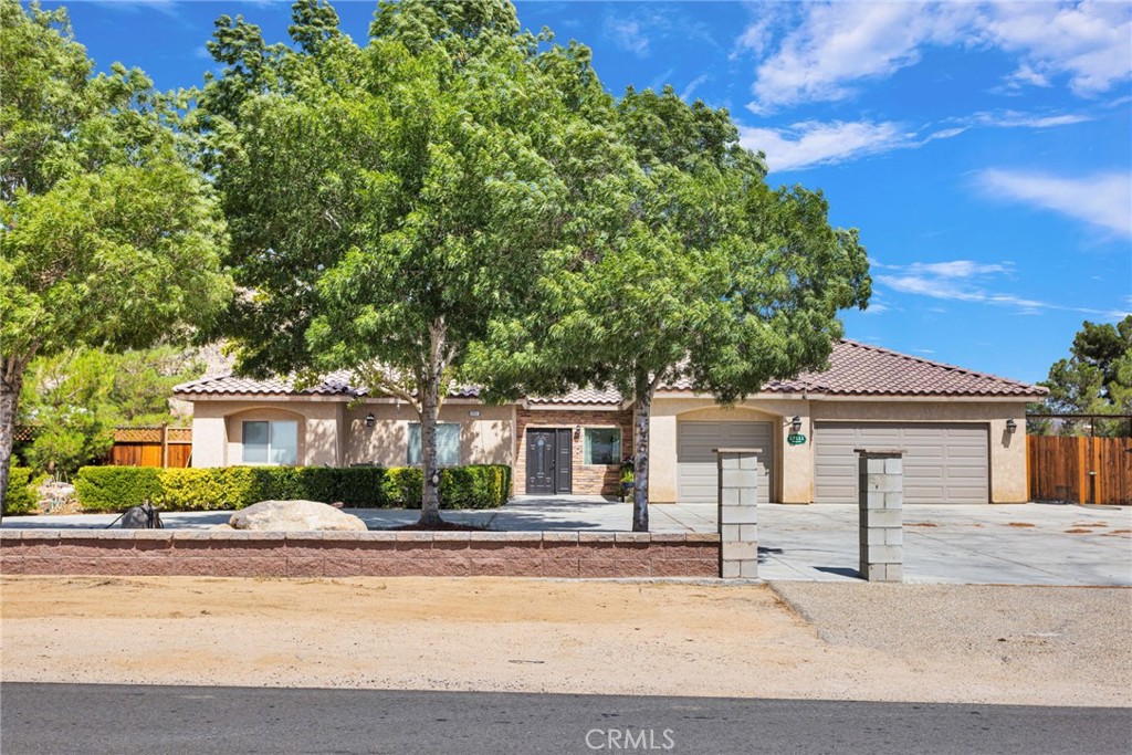 17111 Mesquite Road Property Photo 1