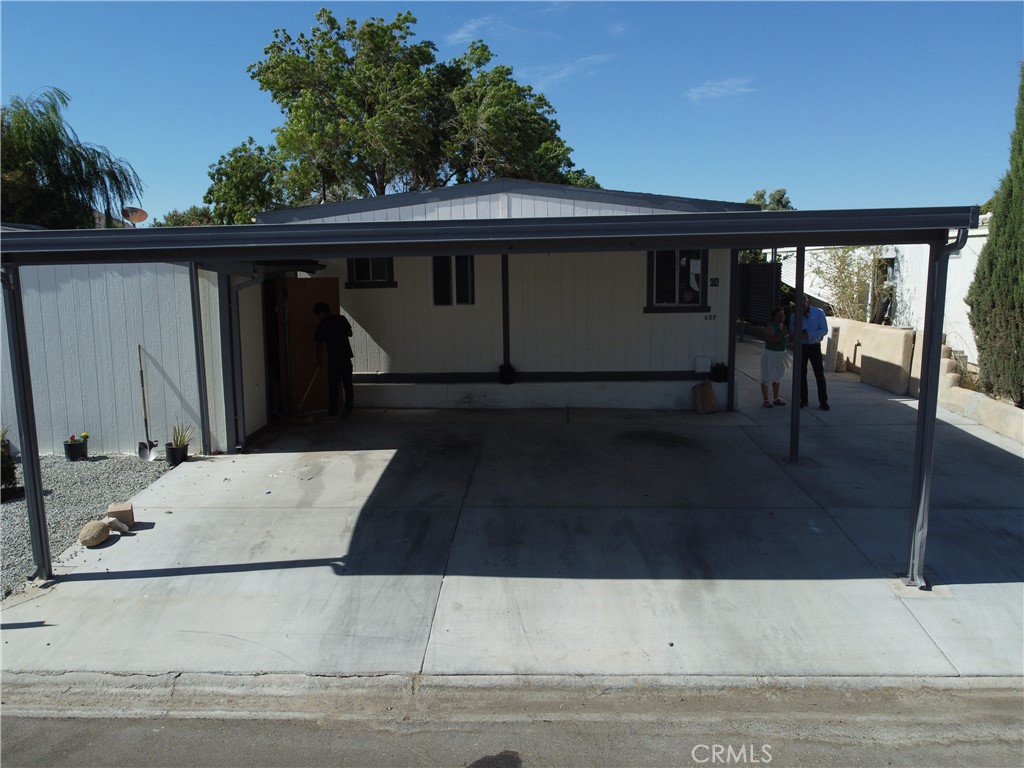 20683 Waalew Road B68 Property Photo 6