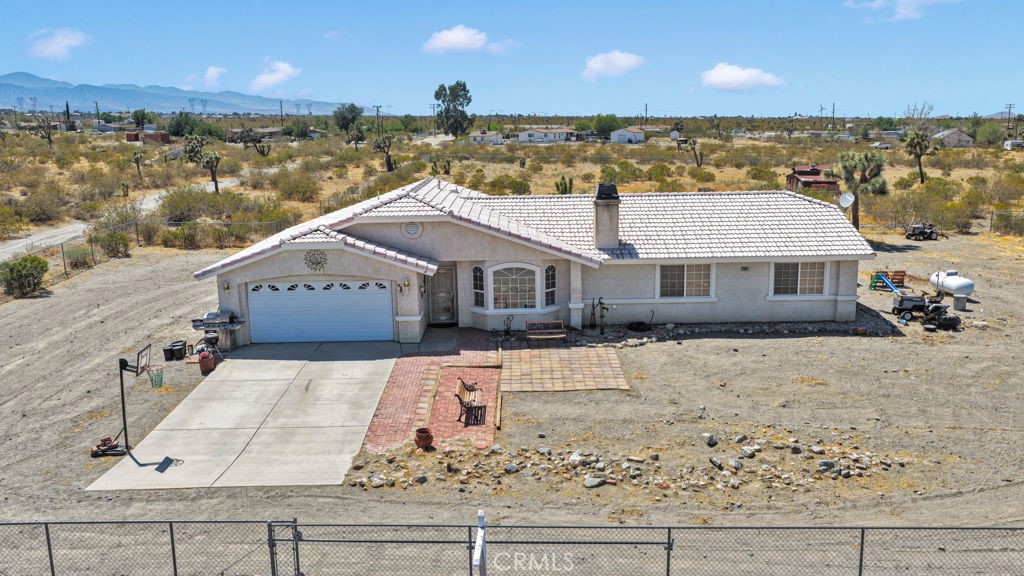 13014 Riggins Road Property Photo 1
