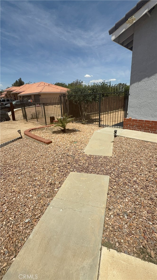 18346 Main Street Property Photo 12