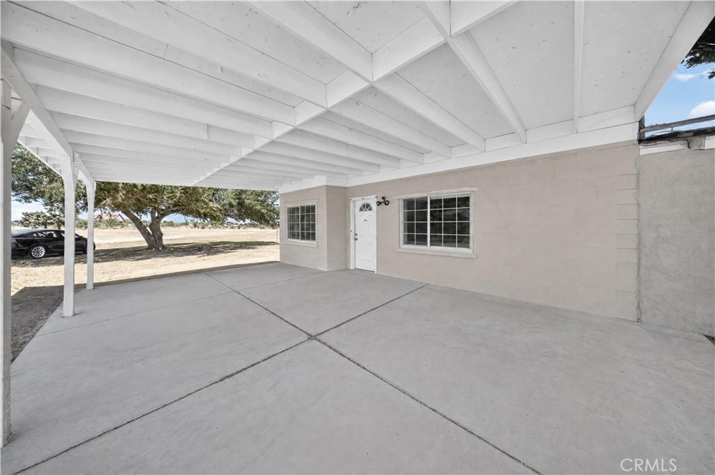 9735 5th Street Property Photo 3