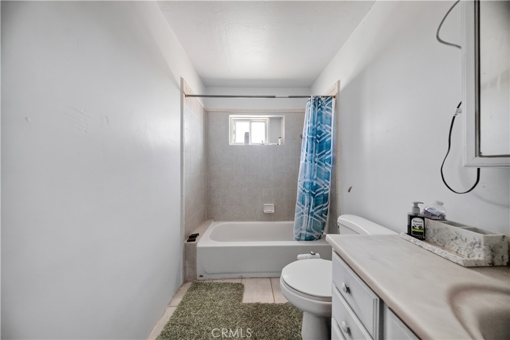 9735 5th Street Property Photo 5