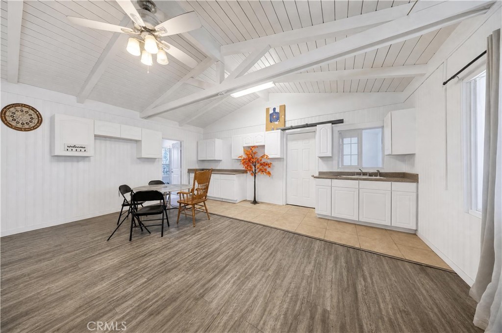 9735 5th Street Property Photo 9