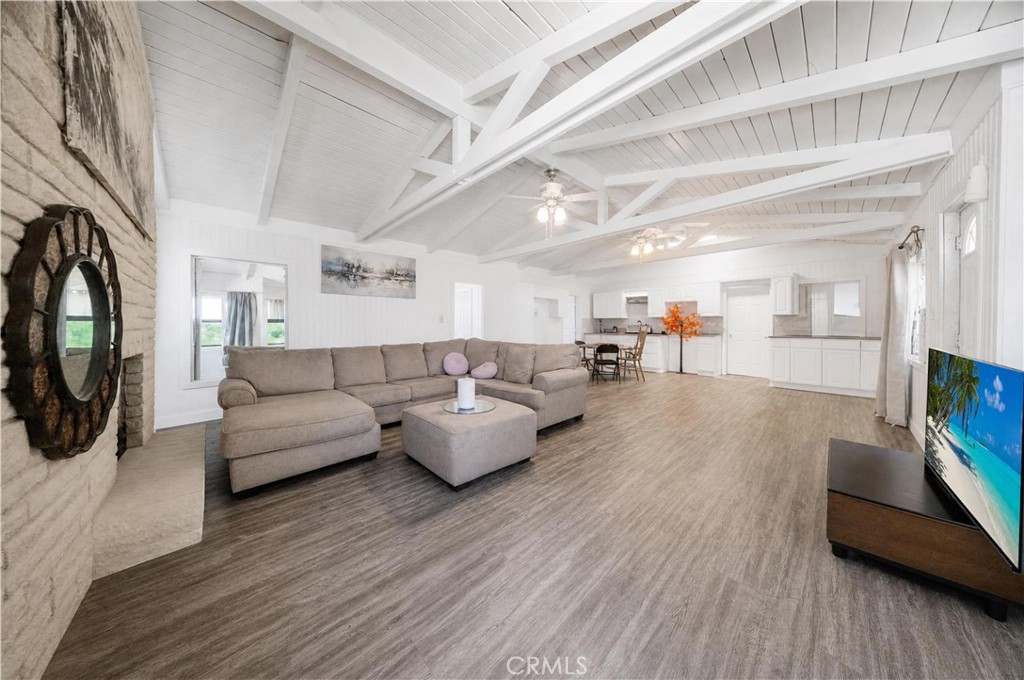 9735 5th Street Property Photo 11