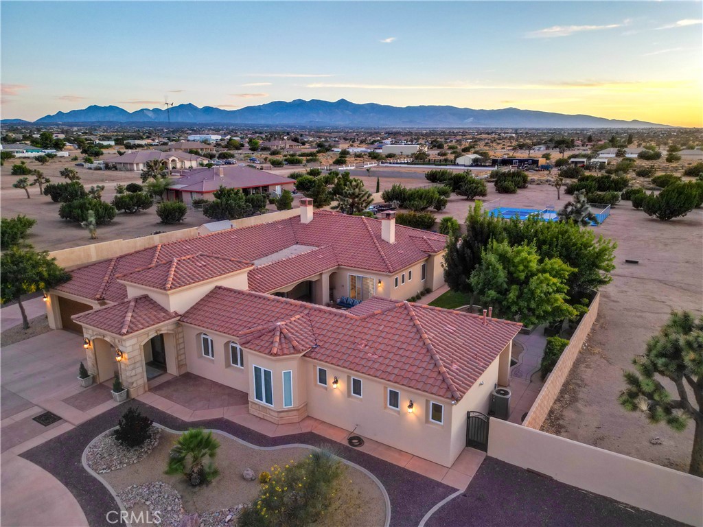 10230 Bellflower Street Property Photo 4