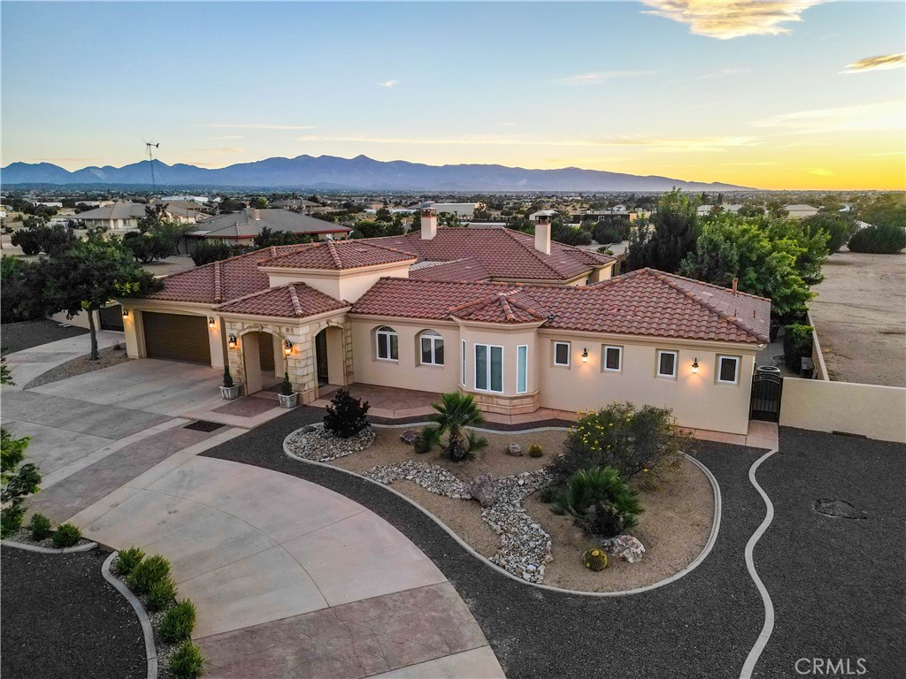 10230 Bellflower Street Property Photo 8