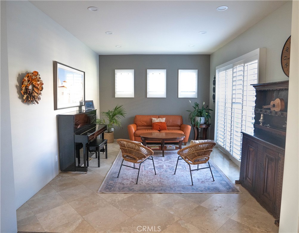 10230 Bellflower Street Property Photo 10