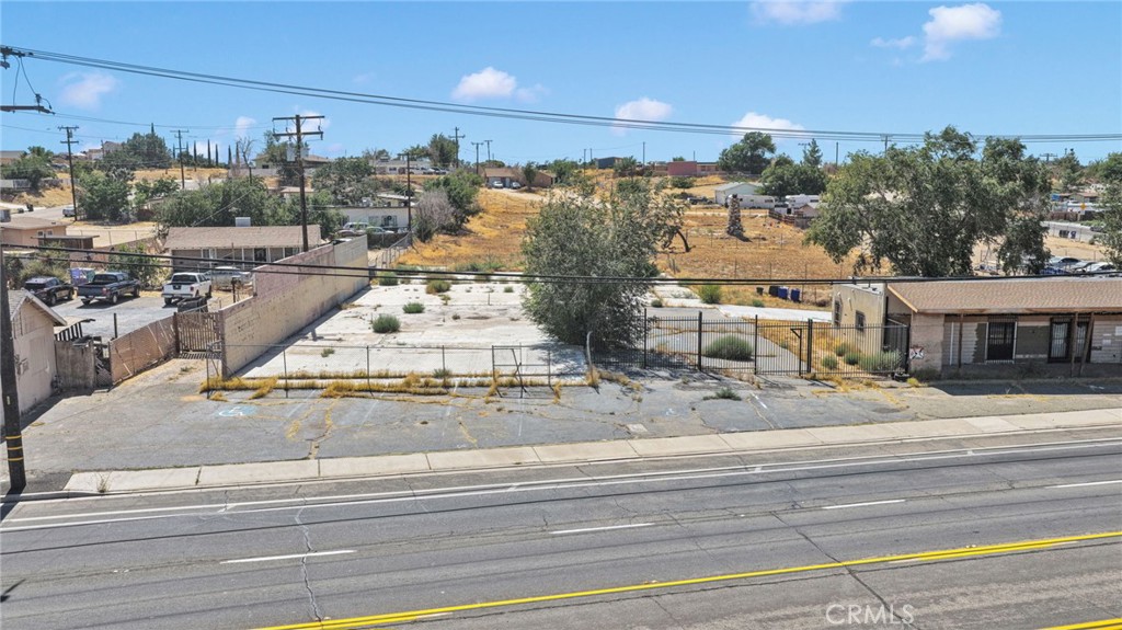 14178 Hesperia Road Property Photo 2