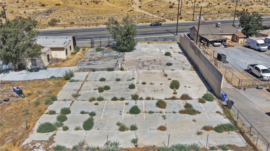 14178 Hesperia Road Property Photo 12