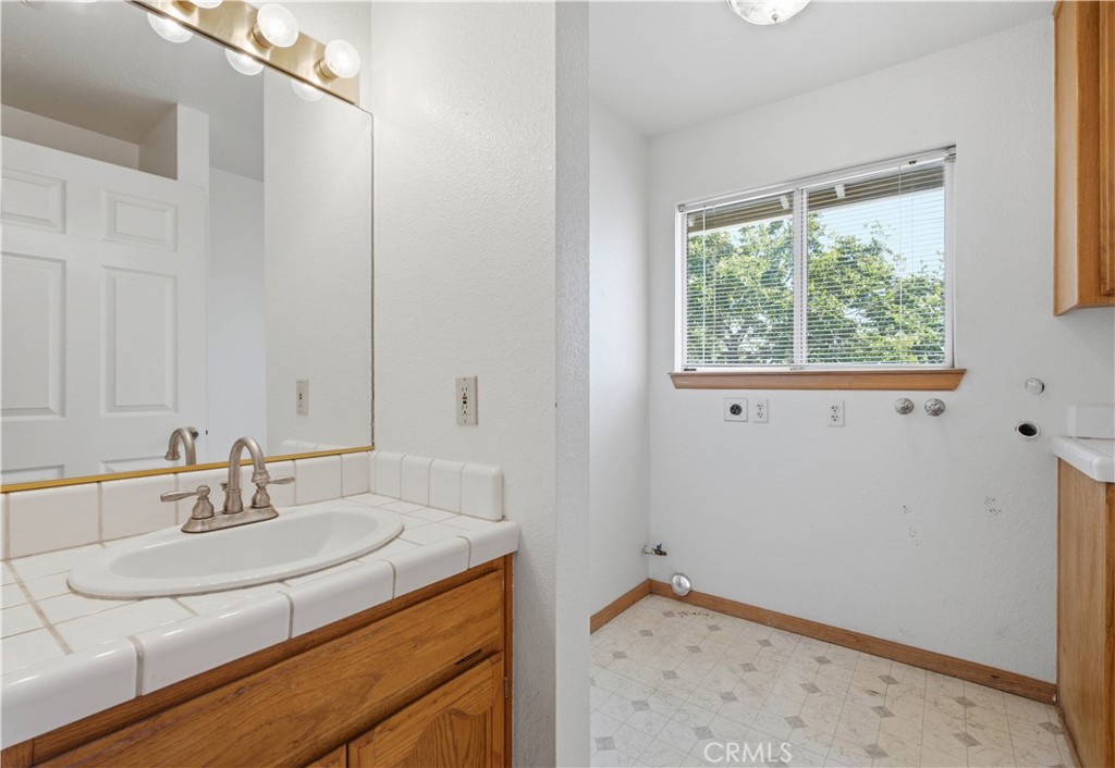 8451 Sky Harbor Property Photo 23