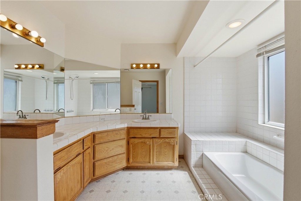 8451 Sky Harbor Property Photo 28