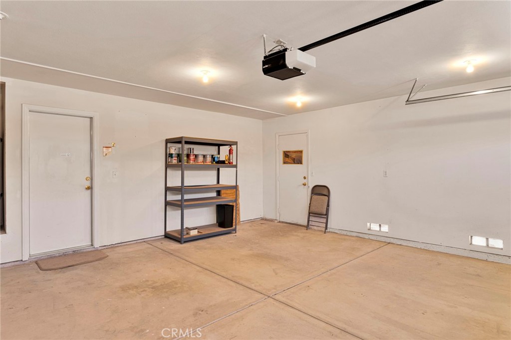 13455 Lakeside Drive Property Photo 19