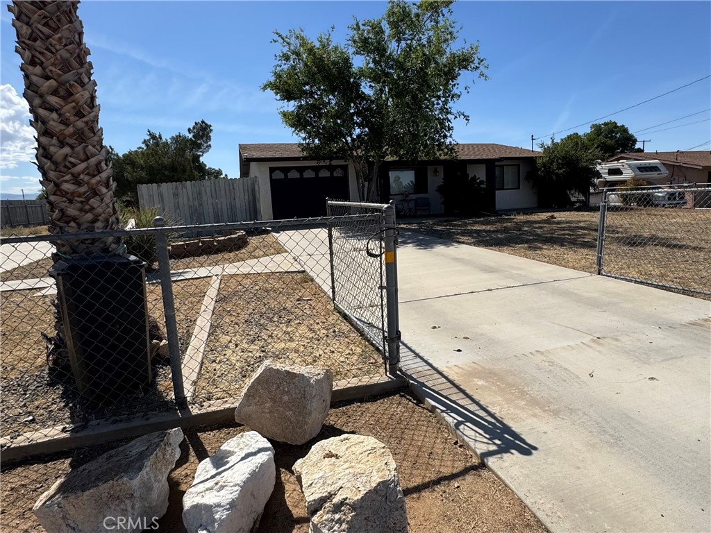11968 Bornite Ave Property Photo 3