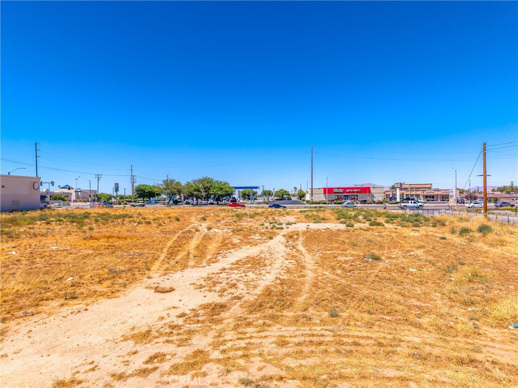 15335 Bear Valley Property Photo 4