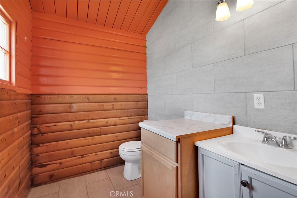 16161 Lorene Drive Property Photo 19