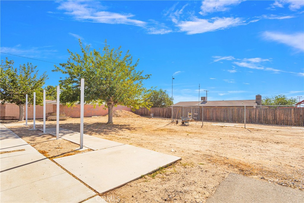 16161 Lorene Drive Property Photo 27