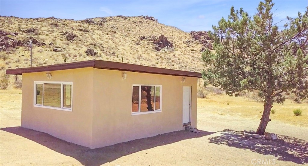 27127 Zuni Road Property Photo 1