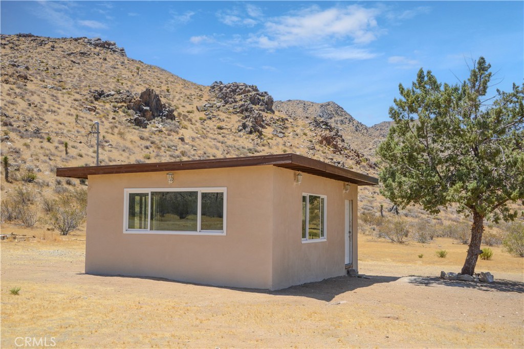 27127 Zuni Road Property Photo 2