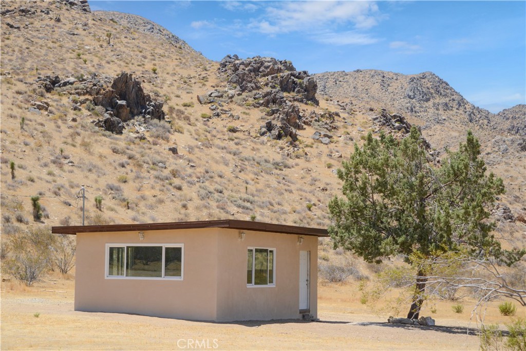27127 Zuni Road Property Photo 3