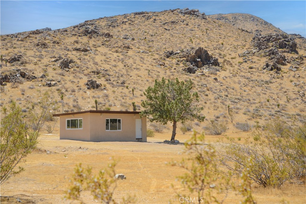 27127 Zuni Road Property Photo 4
