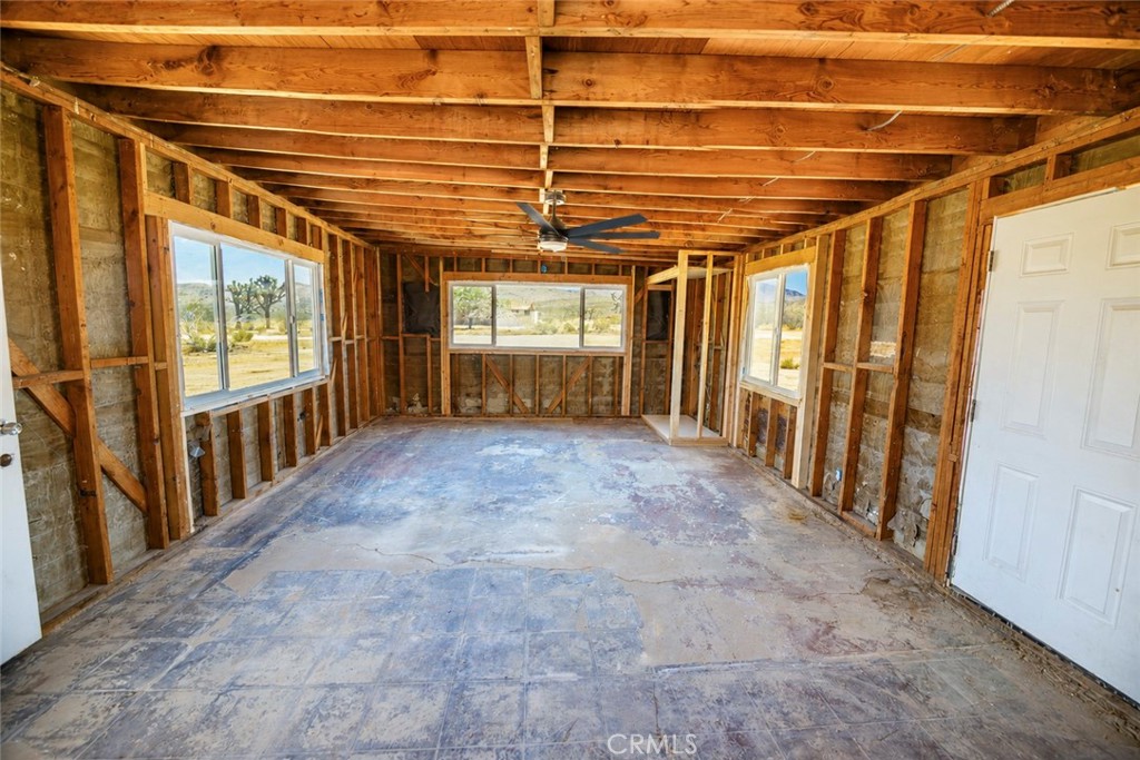 27127 Zuni Road Property Photo 9