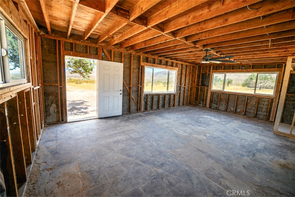 27127 Zuni Road Property Photo 11
