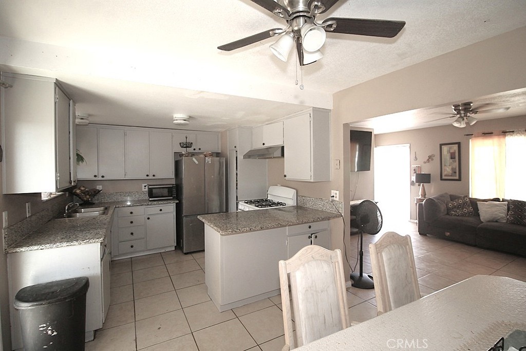 1540 Sunset Property Photo 5