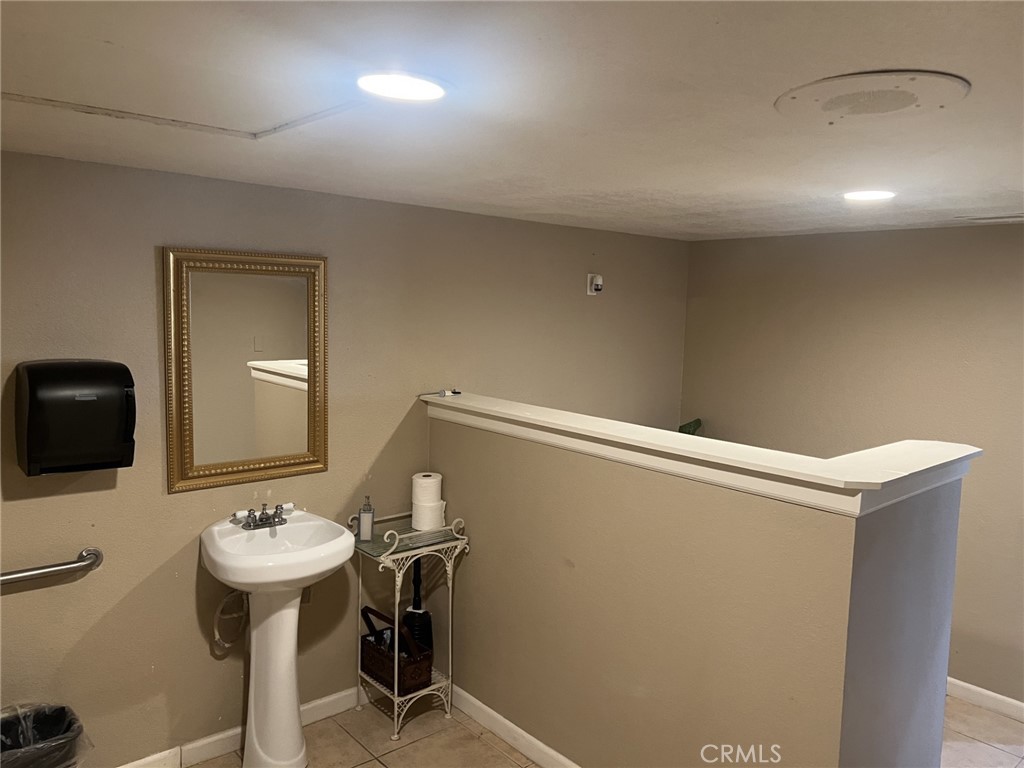 14434 California Property Photo 11
