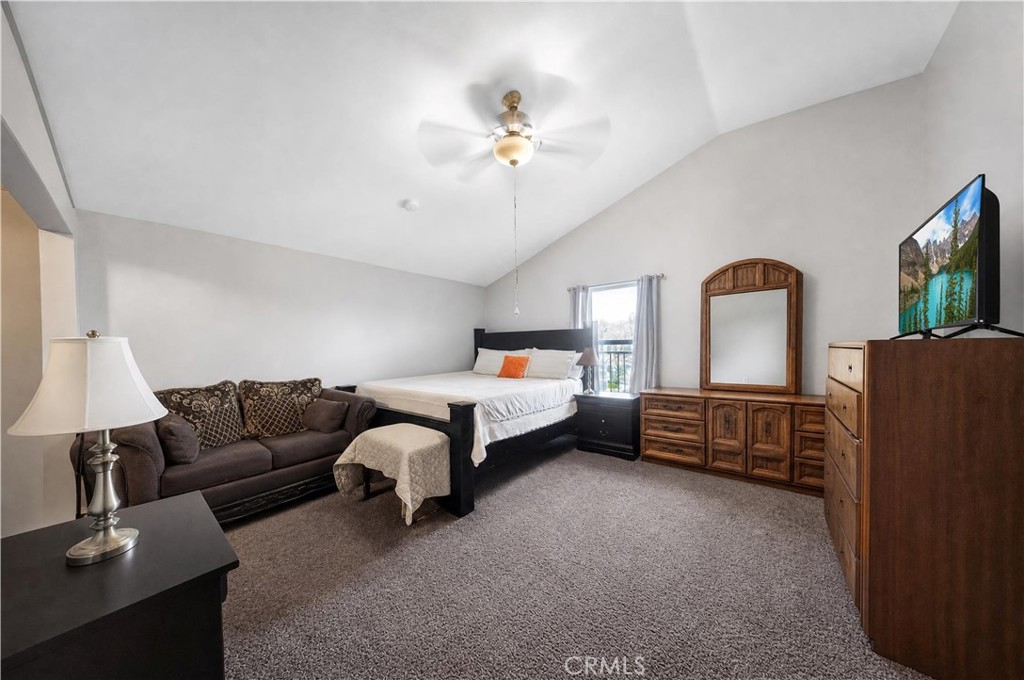21625 Bancroft Property Photo 23