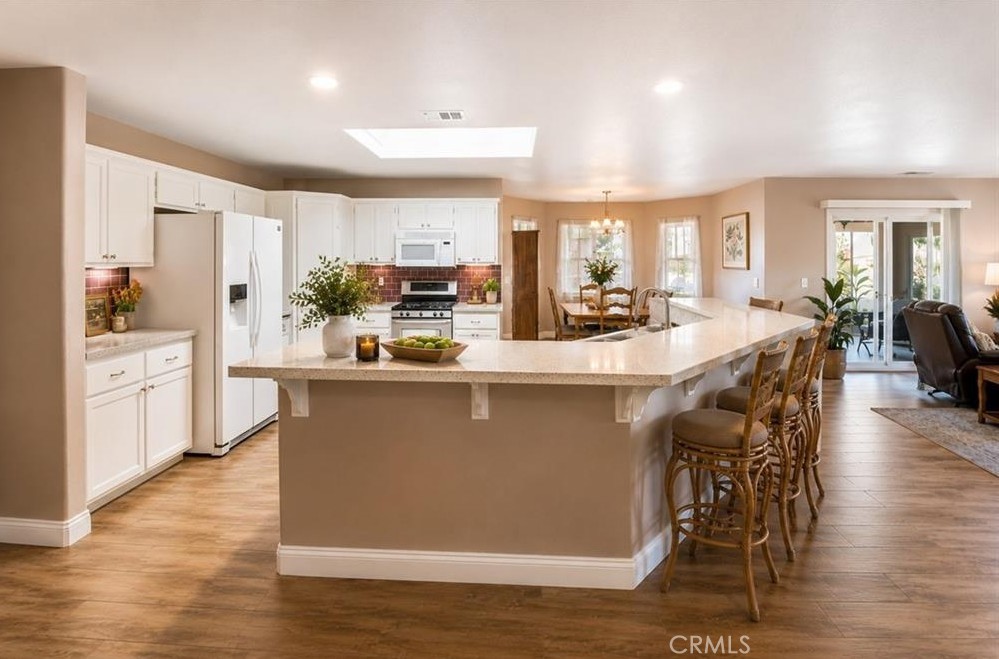 6797 Blue Rose Property Photo 2